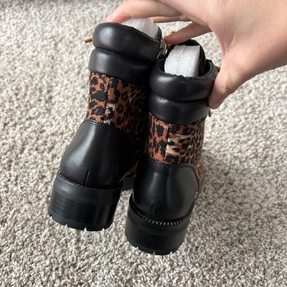 NIB Coach Women's Lorren Leopard Print Booties Size 6.5 - Picture 5 of 9